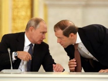 "¿A qué estás jugando?": Putin cuestiona públicamente a su ministro de Comercio e Industria en la primera reunión anual de su gobierno