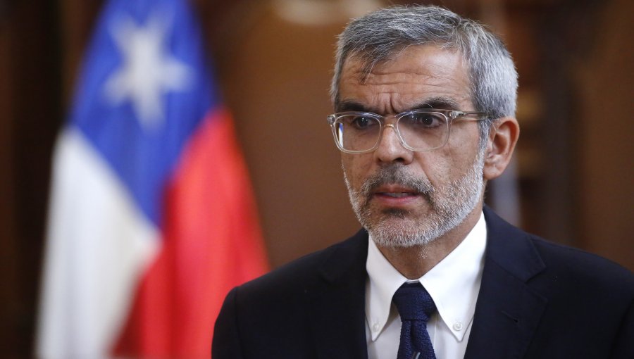 Ministro de Justicia afirma que la discusión en torno a los indultos presidenciales se volvió "estrictamente jurídica"
