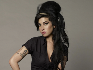 Liberan primera imagen de “Back to Black”, biopic de Amy Winehouse
