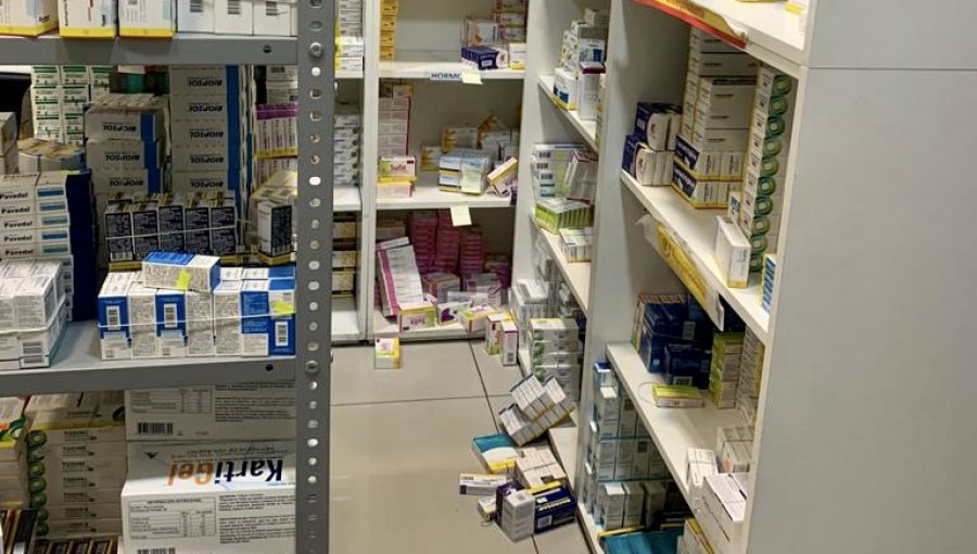 Delincuentes robaron medicamentos, dinero y equipos computacionales desde la Farmacia Popular de San Antonio