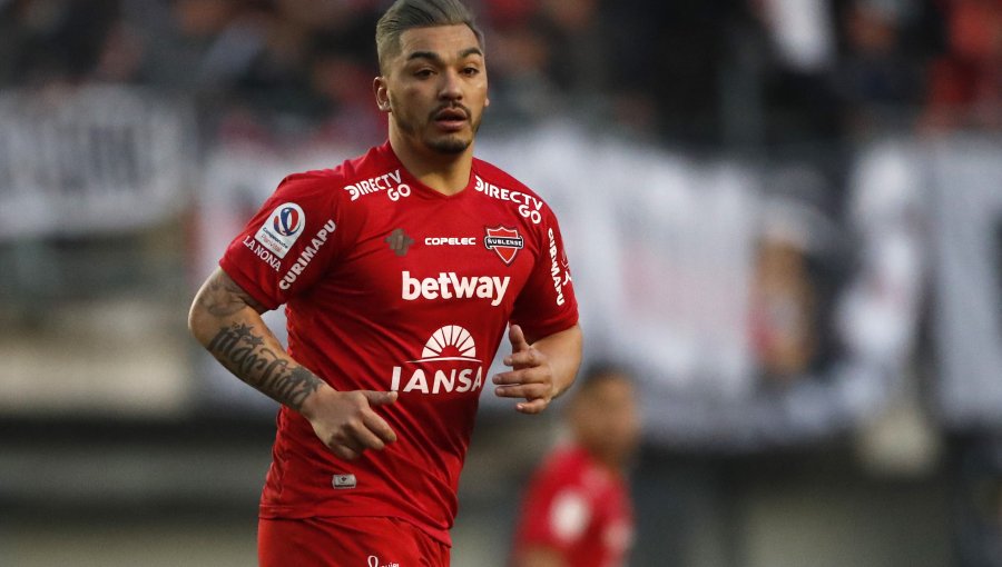 Ñublense confirma continuidad de Lorenzo Reyes para la temporada 2023