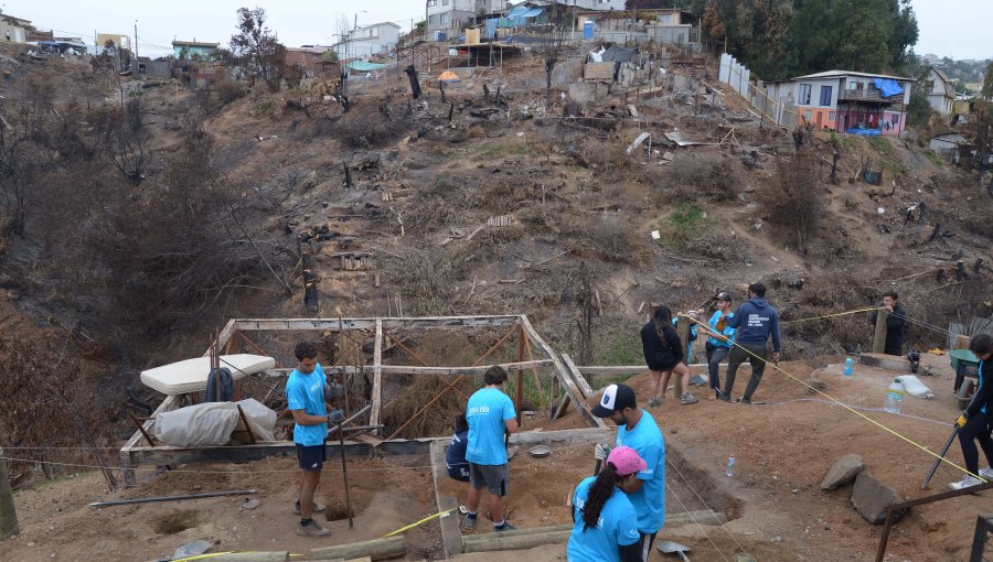 «Un Techo para Empezar de Nuevo»: Inauguran obras de reconstrucción de viviendas afectadas por el megaincendio en Viña del Mar