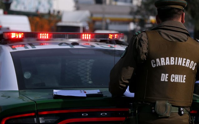 Carabinero disparó a hombre que lo amenazó con un cuchillo en medio de procedimiento por VIF en Los Ángeles