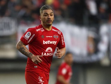 Ñublense confirma continuidad de Lorenzo Reyes para la temporada 2023