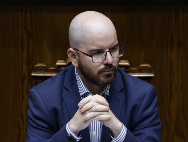 Con abstención de Lavín: Comisión revisora rechaza acusación constitucional contra ministro de Desarrollo Social
