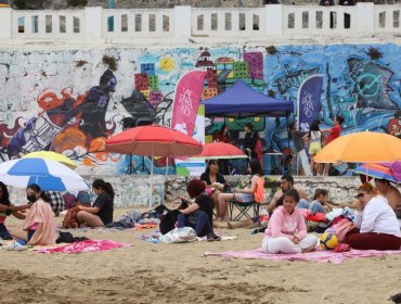 «Verano Seguro»: Entregan instructivo de prevención a bañistas de playas de Valparaíso