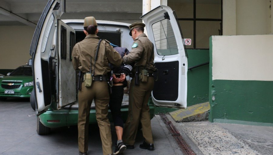 Hombre fue detenido tras morder a carabinero en la parte alta de Viña del Mar: registraba 69 capturas previas