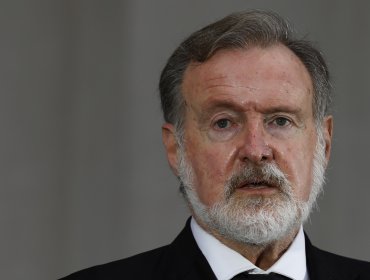 Sin dar declaraciones: Embajador de Argentina en Chile llegó a Cancillería tras ser citado por dichos sobre rechazo a Dominga