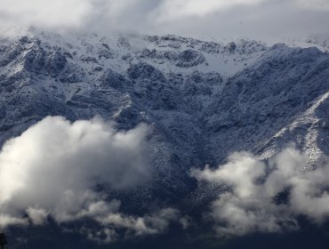 Andinista chileno atrapado en un cerro de Argentina fue rescatado con éxito