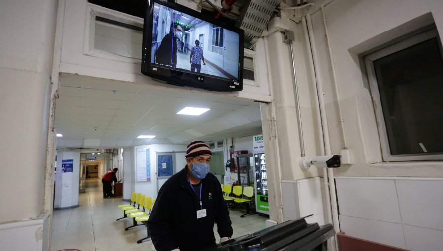 Trabajadores agrupados en la Fenats del Hospital Clínico de Concepción llevan 20 días de paro