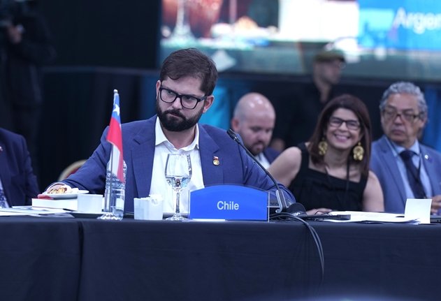Presidente Boric en cumbre Celac instó a sus pares a respetar los Derechos Humanos "independiente del signo político"