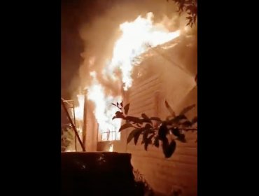 Incendio destruye una casa de material ligero en Quilpué: no hubo personas lesionadas