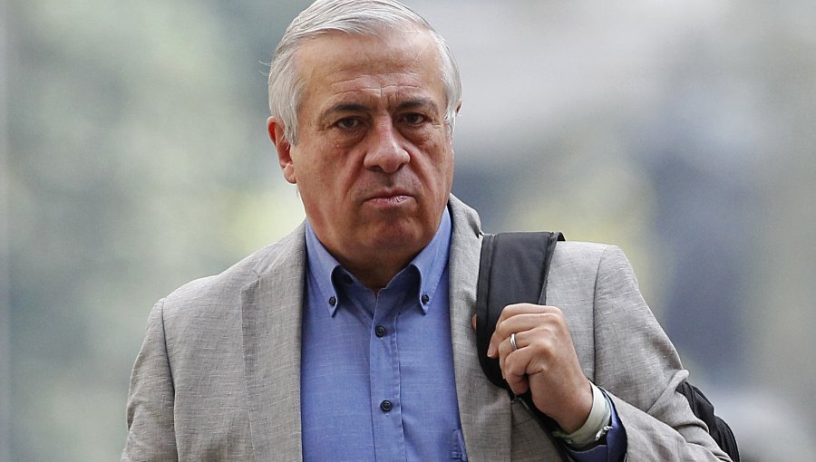Exministro Mañalich firma por Amarillos por Chile: Descartó a Evópoli por su apoyo a Kast en segunda vuelta presidencial