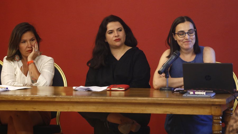 Ministra de la Mujer revela encuesta de la mala o nula educación sexual en etapa escolar en el país