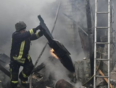 Al menos cuatro muertos y varios heridos dejan ataques rusos sobre Jersón y Járkov en Ucrania