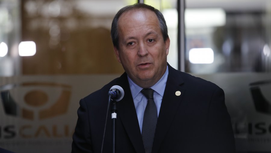 Fiscal Nacional afirma no tener información sobre maras en Chile y dice que "no quisiera difundir especulaciones"