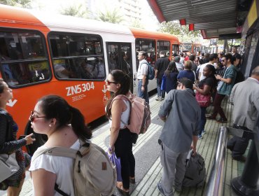 Metro habilita tres estaciones suspendidas de Línea 4: Servicio solo está operativo entre Grecia y Plaza de Puente Alto