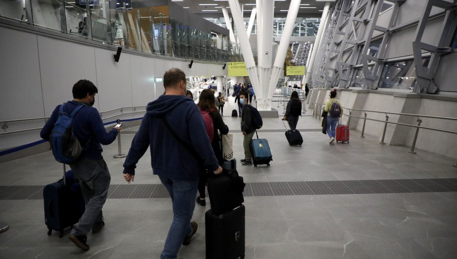 Aeropuerto Carriel Sur de Talcahuano fue evacuado por elemento sospechoso