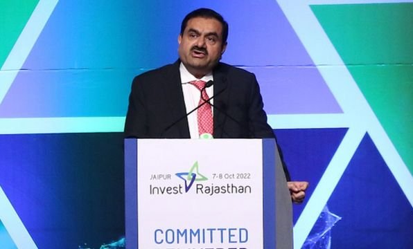 Gautam Adani dejó de ser el tercer hombre más rico del mundo: Cómo el multimillonario perdió casi US$50.000 millones