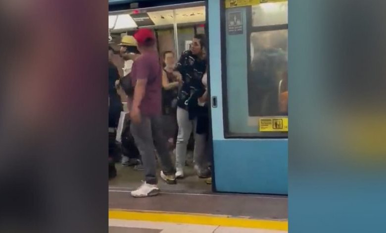 Captan a hombre amenazando con un arma a pasajeros que se encontraban en un vagón del Metro de Santiago