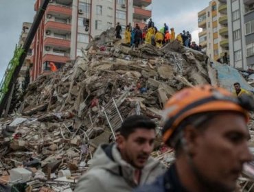 Seis imágenes del antes y después que muestran la escala de la destrucción de los terremotos en Turquía y Siria