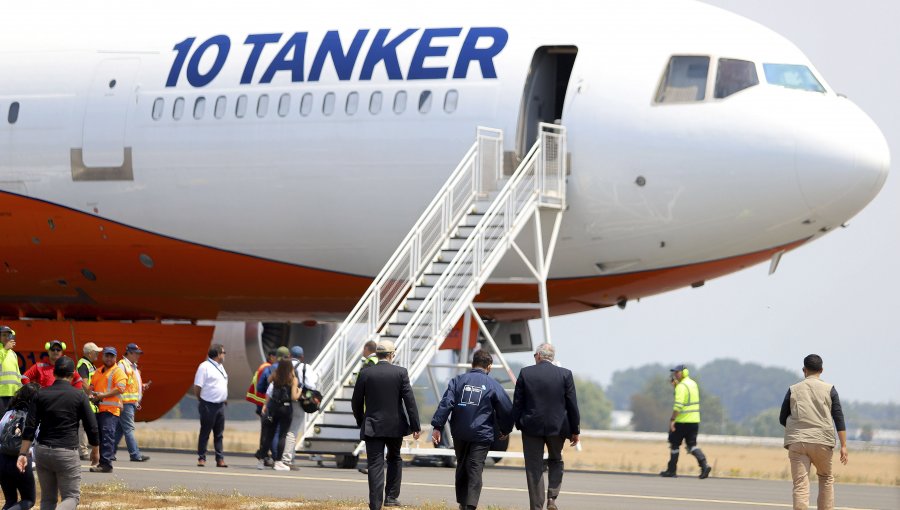 Empresa del Ten Tanker aseguró que volverá a incendios "antes del fin de semana"