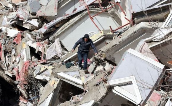 Alemania busca una "solución pragmática" para acoger a víctimas de terremotos en Turquía y Siria