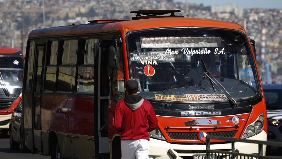 Gremios del transporte público de la región de Valparaíso piden app para celulares con botón de pánico para alertar de robos en micros