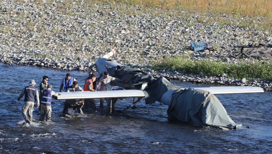 Dron de la Fuerza Aérea capotó sobre el río Cautín en Temuco