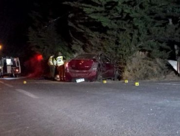 Mujer que viajaba junto a su hijo muere en brutal accidente de tránsito en Buin