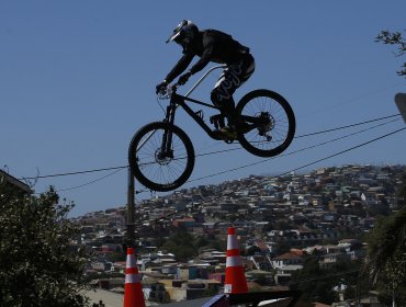 Este domingo se celebra la competición "Cerro Abajo" en Valparaíso con competidores de todo el mundo