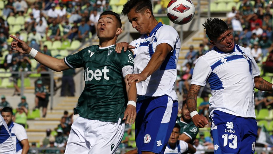 Wanderers arrancó la temporada del Ascenso con un tibio empate ante Santa Cruz