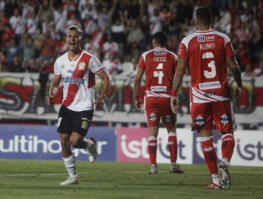 Maximiliano Quinteros brilló con un doblete y entregó el primer triunfo del torneo a Copiapó