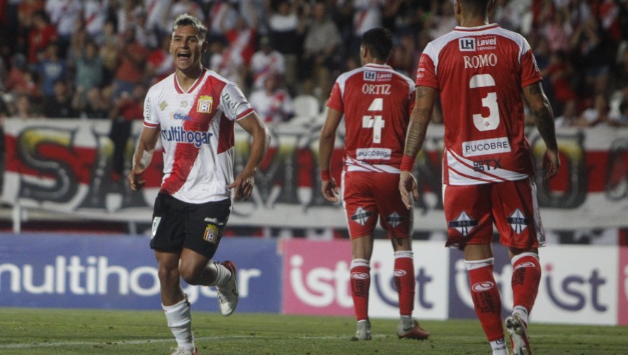 Maximiliano Quinteros brilló con un doblete y entregó el primer triunfo del torneo a Copiapó