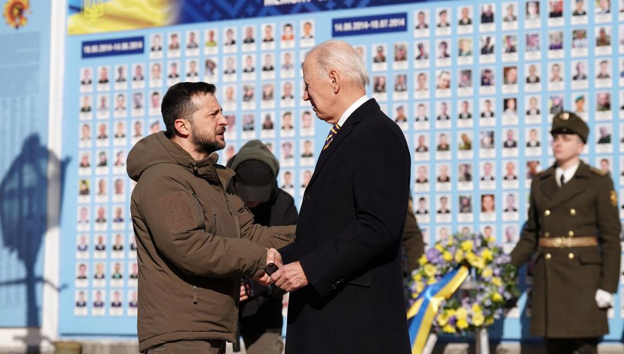 Presidente de Estados Unidos llega de sorpresa a Ucrania a casi un año de la invasión rusa