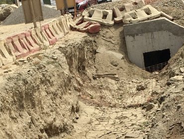 Desastre en el borde costero de Concón: Esval atribuye origen de inundaciones a material de construcción ingresado a alcantarillado