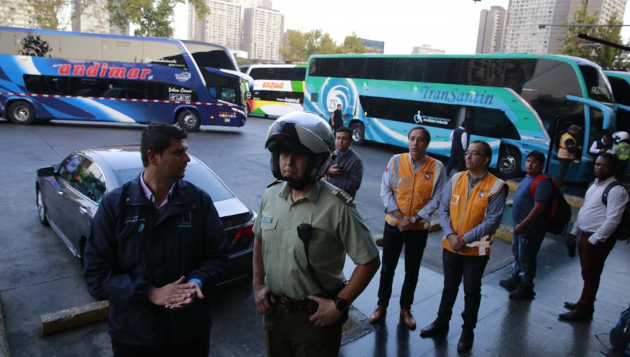 366 mil vehículos y 300 mil personas en buses llegarán a la región Metropolitana