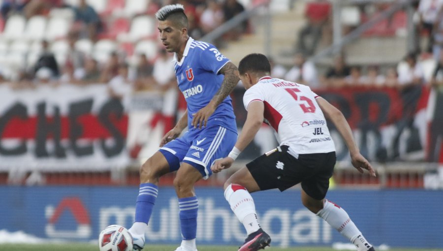 Universidad de Chile le pasó por encima a Curicó y sumó tercer triunfo al hilo