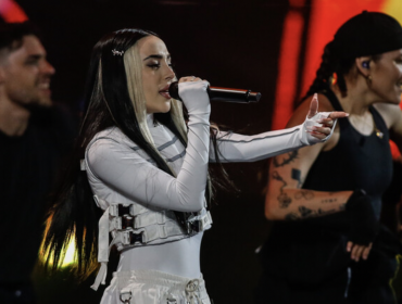 Con invitados nacionales y reconocidas canciones, Nicki Nicole cautivó en la Quinta Vergara tras su paso por Viña 2023