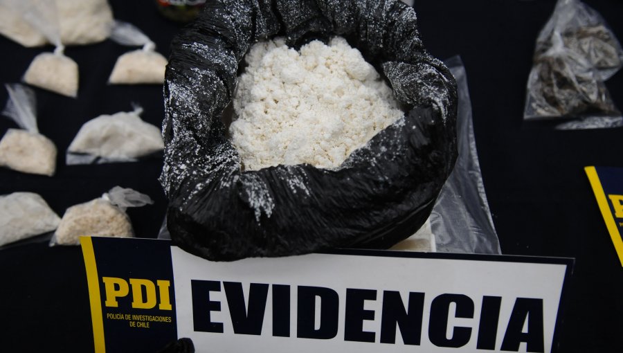 Detienen a sujeto que se dedicaba a comercializar sustancias ilícitas en Papudo: incautan clorhidrato de cocaína y $72 mil