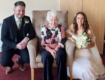 Novia británica recreó su matrimonio en un geriátrico que participara su abuela con demencia