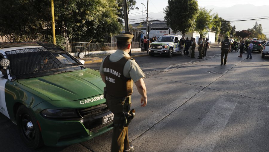 Delincuente que intentó robar cajones con frutas y tomates llamó a Carabineros para evitar recibir golpiza de su víctima en Angol