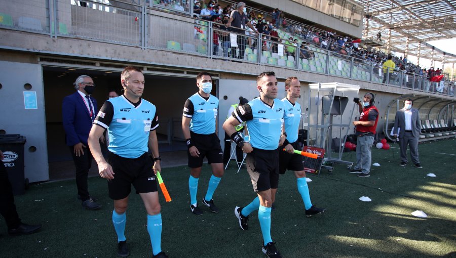 Papelón: Suspendieron dos partidos de fútbol joven por ausencia de árbitros