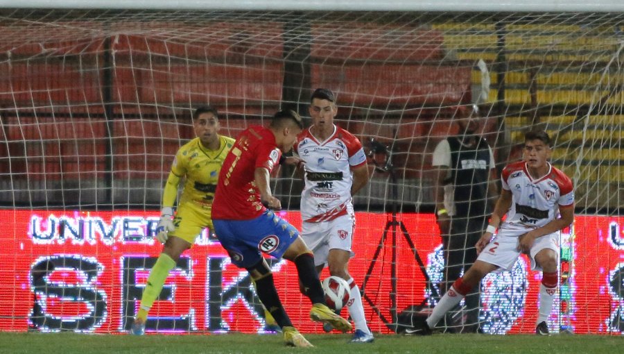 Unión Española se sacude de la mala racha con goleada ante Deportes Copiapó