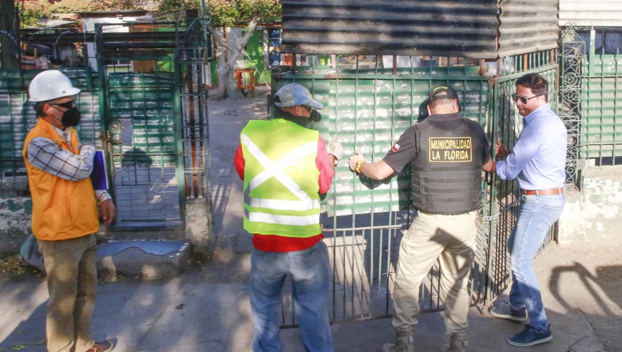 Alcalde Carter destruye tercera "casa narco": Se encontraba contigua a establecimiento educacional