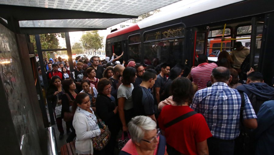 Estos son los 30 puntos críticos definidos por el MOP para la región Metropolitana en este «Súper Lunes»