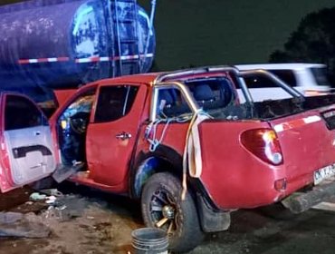 Conductor falleció tras quedar incrustada su camioneta en un camión en Coronel