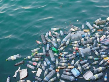 Cuatro décadas de análisis mundial revelan un aumento sin precedentes del plástico en los océanos desde 2005