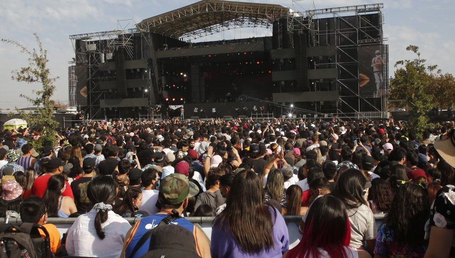 Lollapalooza Chile 2023 reveló los horarios y las bajas "por causas de fuerza mayor" de dos artistas