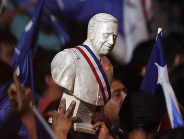 Puerto Montt revoca el título de «Hijo Ilustre» otorgado en 1974 a Augusto Pinochet